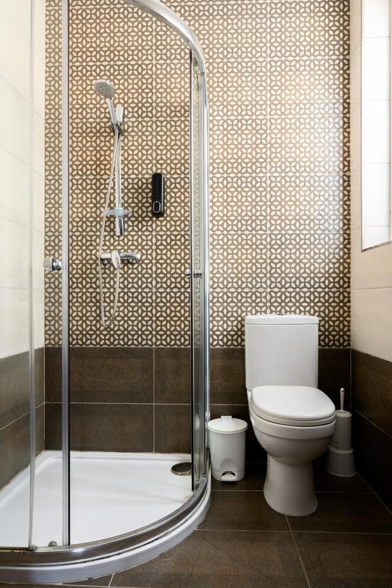 F9 Room 1, Private Double Room With Private Bathroom In Shared Flat Msida Exterior foto