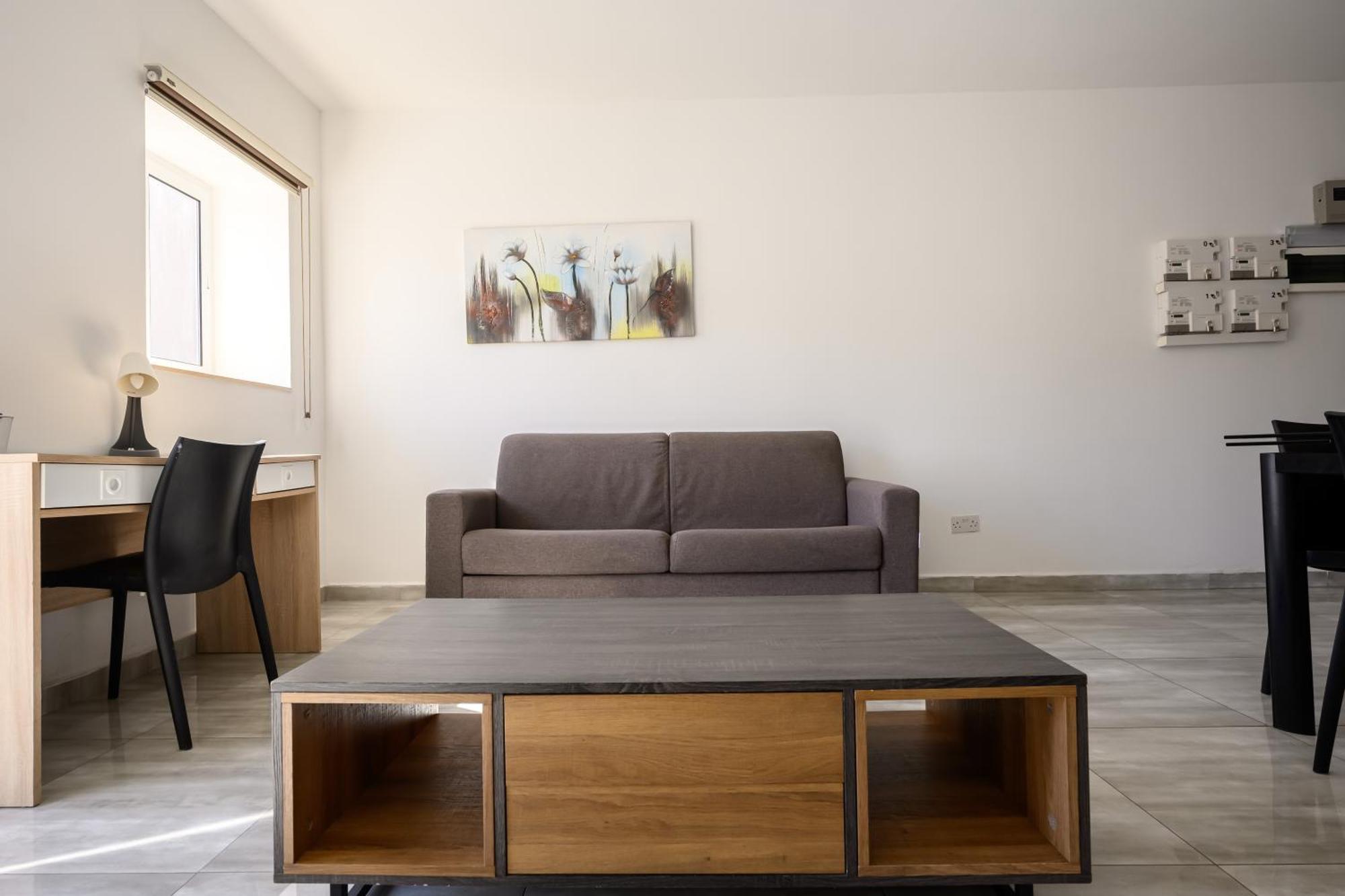 F9 Room 1, Private Double Room With Private Bathroom In Shared Flat Msida Exterior foto