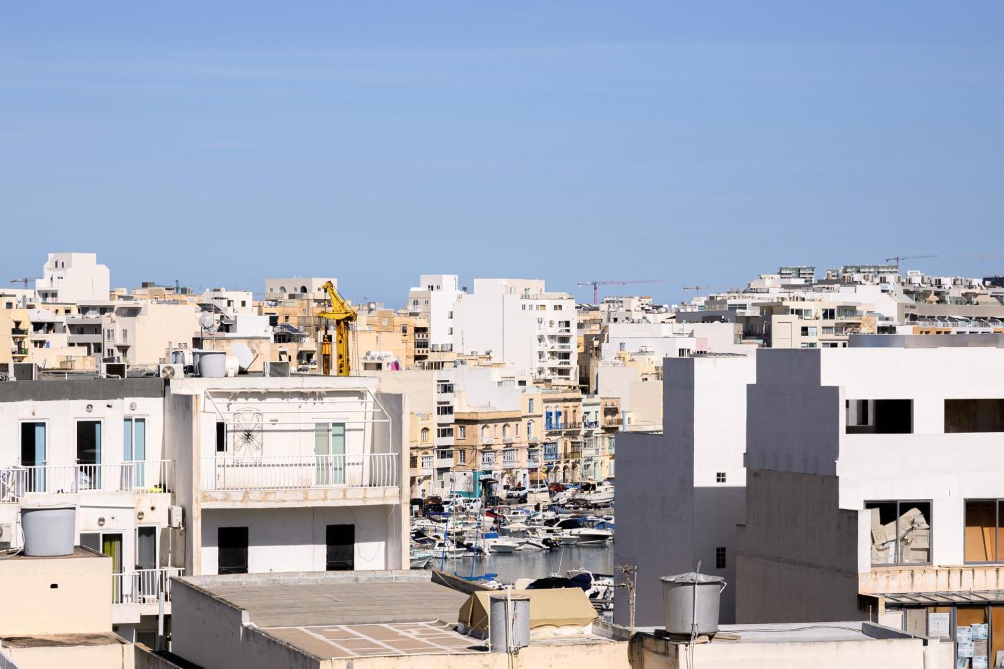 F9 Room 1, Private Double Room With Private Bathroom In Shared Flat Msida Exterior foto